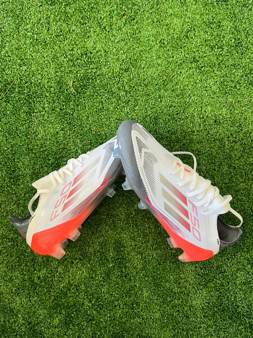Botín Adidas F50
